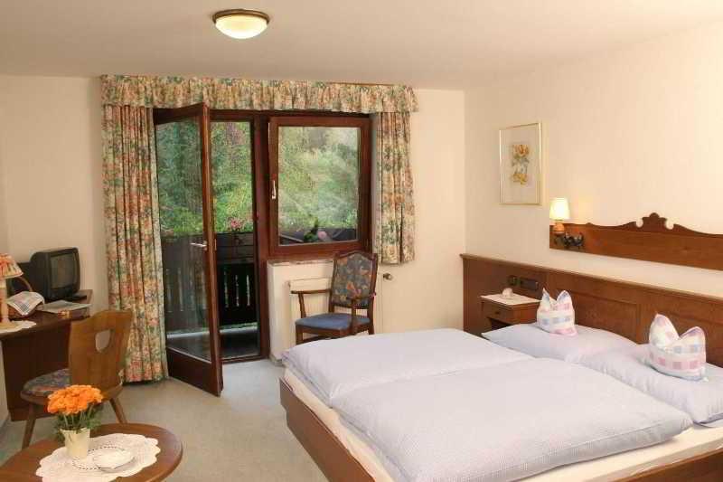 Pension Pinzgauer Hof Maria Alm am Steinernen Meer Exterior foto
